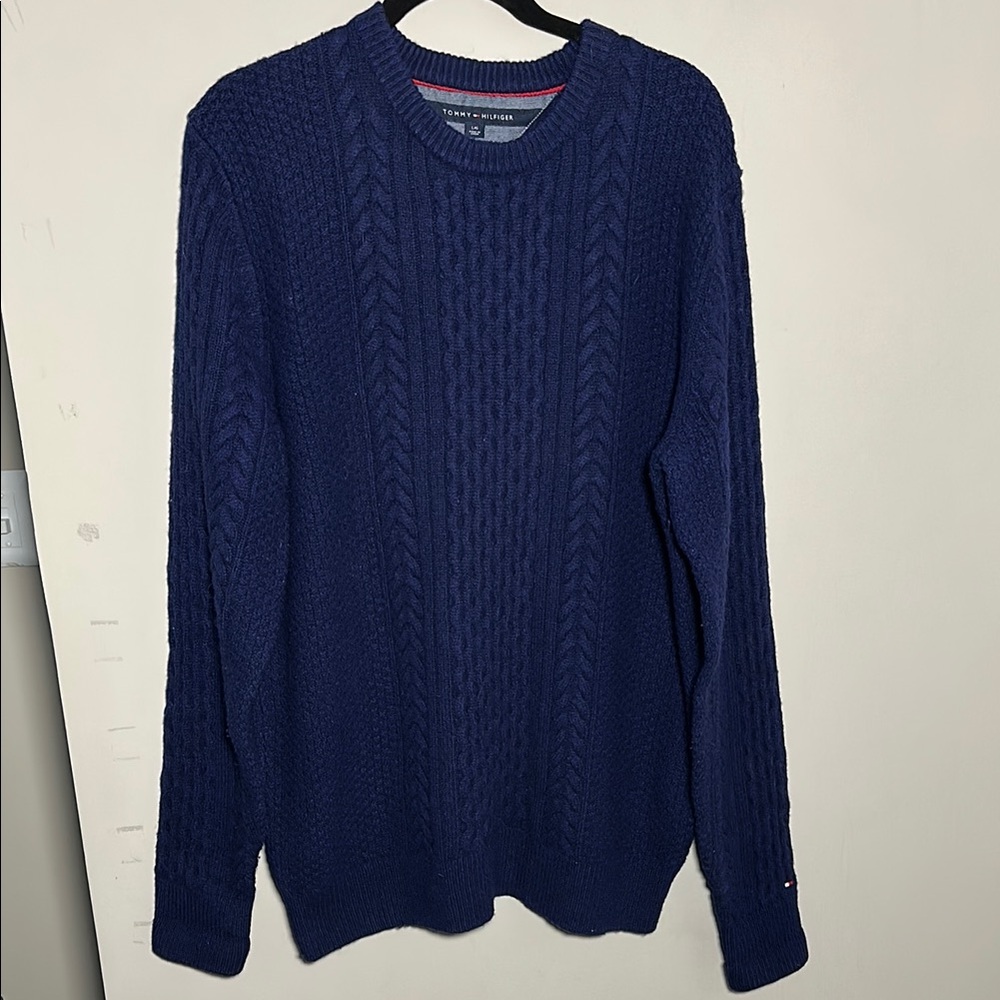 Tommy Hilfiger cableknit lambs wool Men's Navy blue Sweater